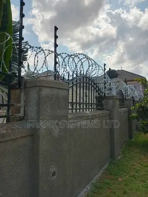 Electric Fence With Razor Brand New