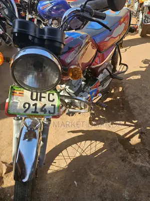Bajaj Boxer 2021 Red