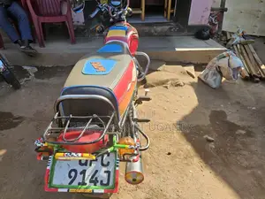 Bajaj Boxer 2021 Red