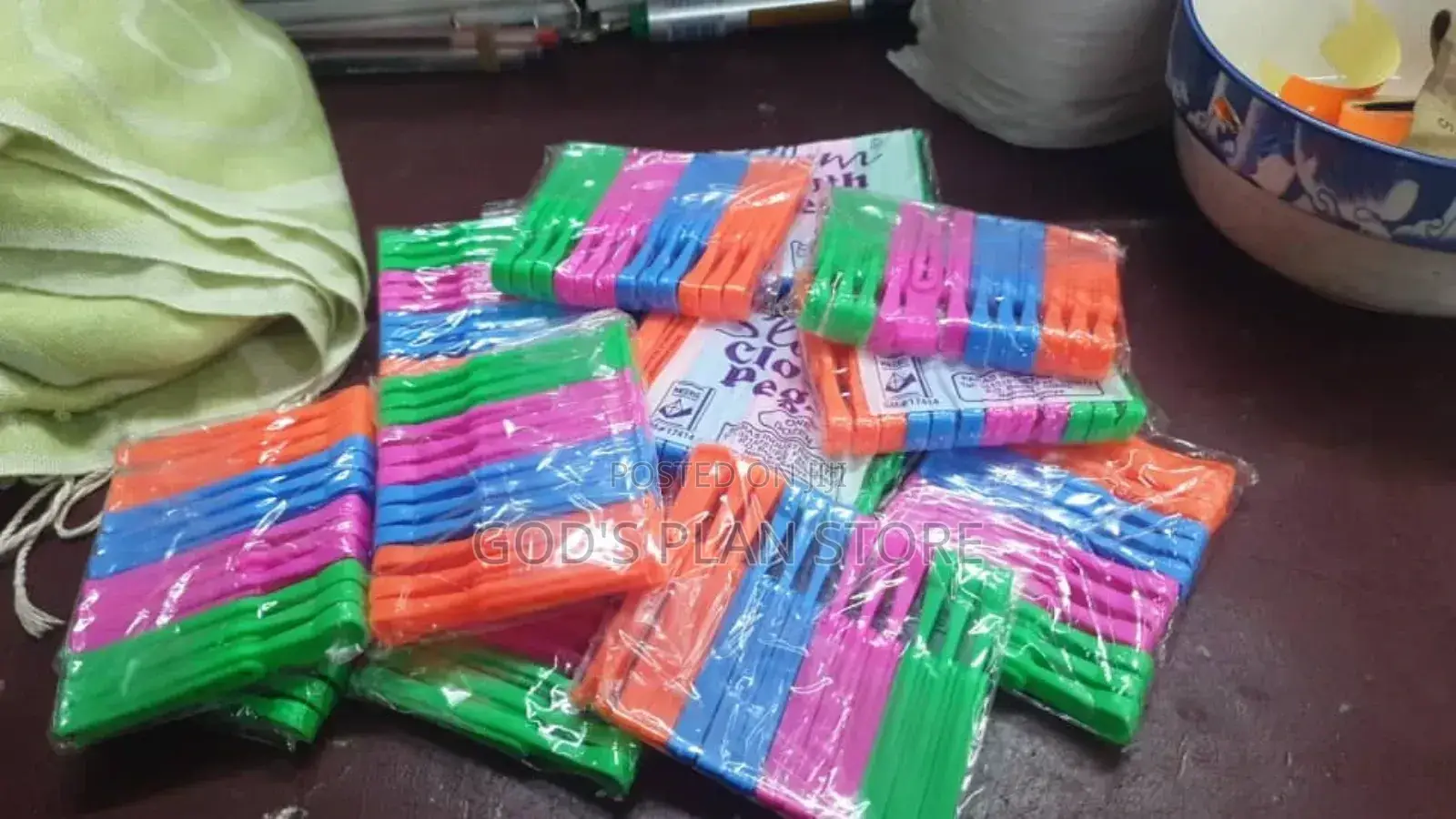 Peg's Hard Material 12dzns