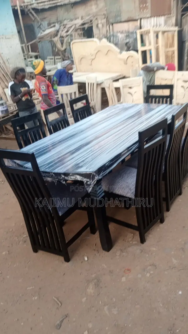 Dinning Table 8seater Factory Prize