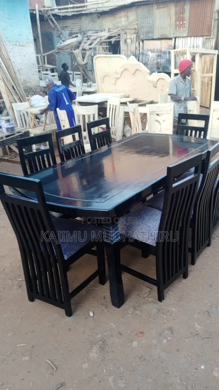 Mahogany Dinning Table 8seater