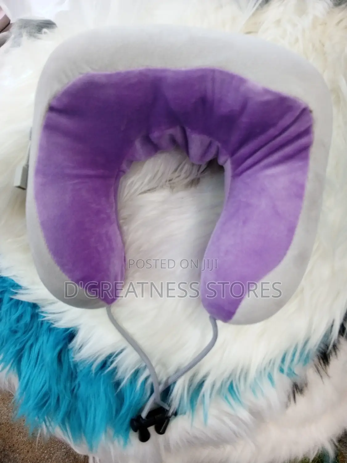 U-Shaped Massage Neck Pillows