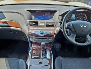 Nissan Fuga 2016 White