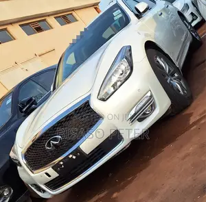 Nissan Fuga 2016 White