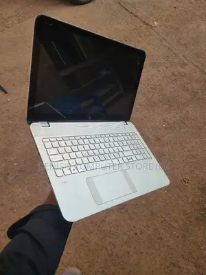 Laptop HP Envy 17t 8GB Intel Core I5 HDD+SSD 500GB