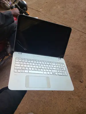 Laptop HP Envy 17t 8GB Intel Core I5 HDD+SSD 500GB