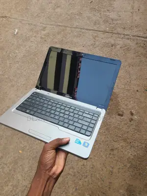 Laptop HP Compaq Presario V5000 4GB Intel Core I3 HDD+SSD 350GB