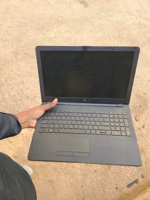 Laptop HP 14-Dq1088wm 4GB Intel Celeron HDD+SSD 250GB