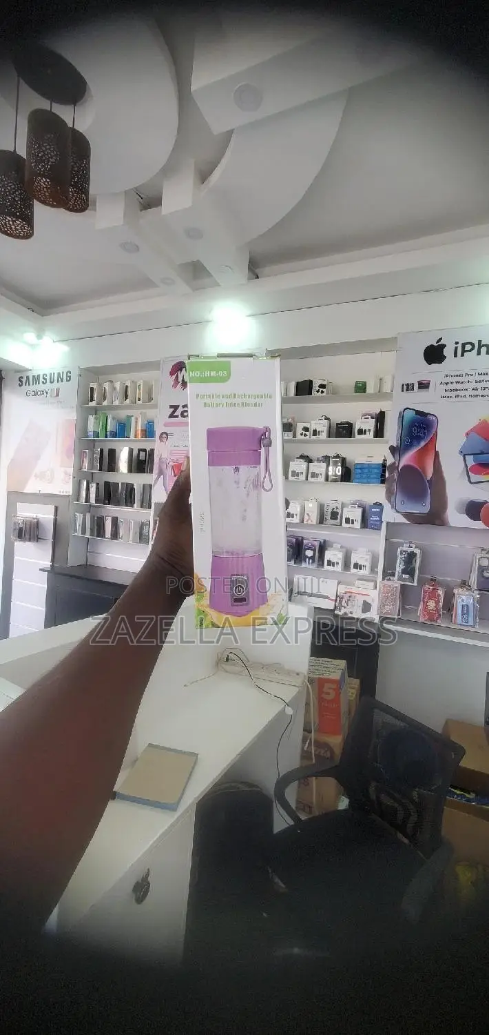 Portable and Rechargeable Battery Blender
