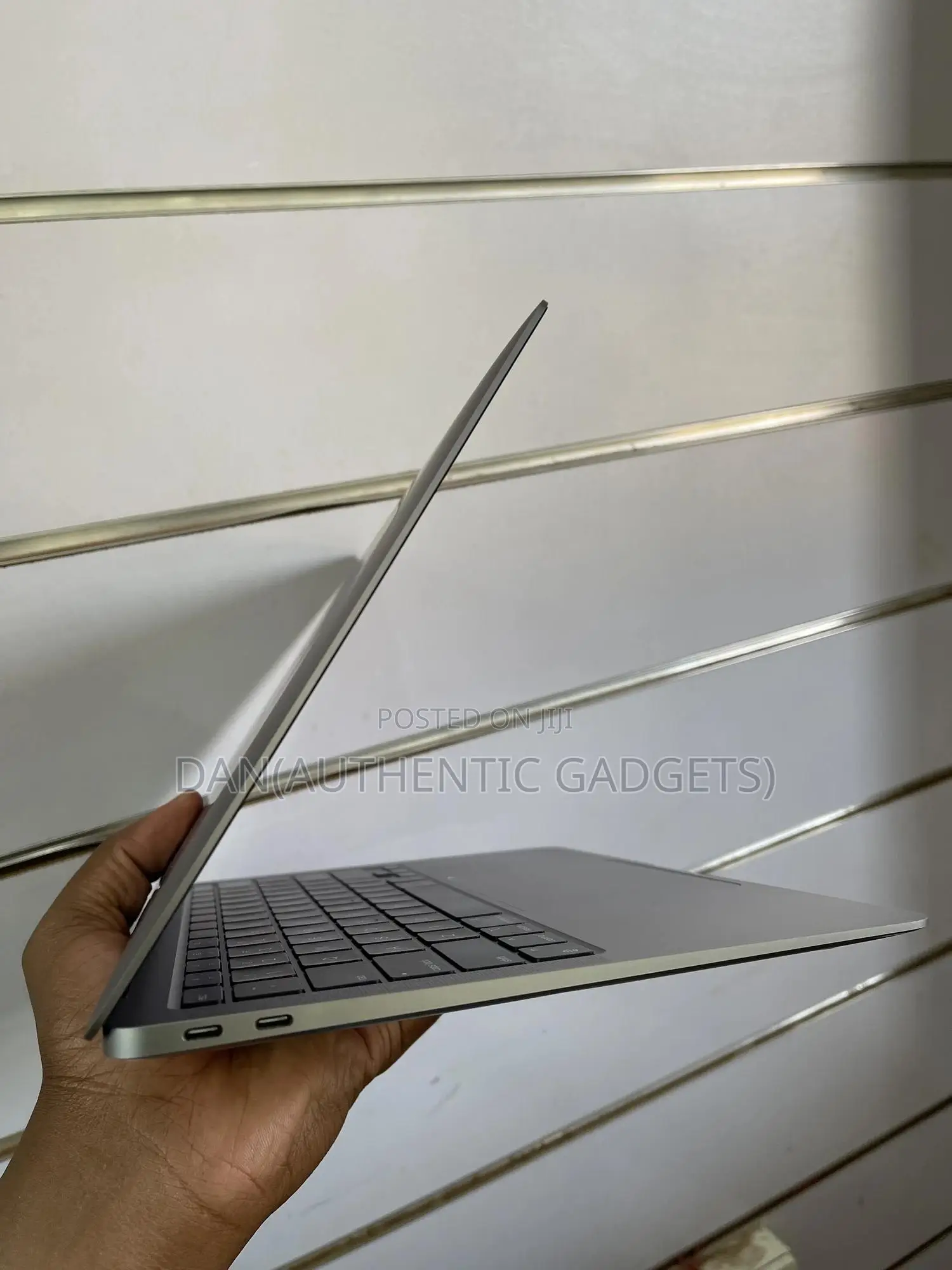 Laptop Apple MacBook Air 2020 M1 8GB Apple M1 SSD 256GB