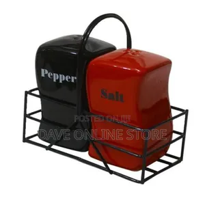 Pepper and Salt Shaker - Black and Red