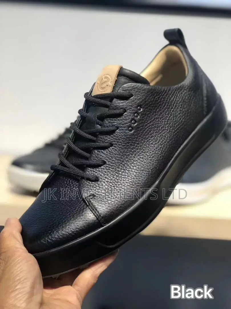 Ecco Sneakers