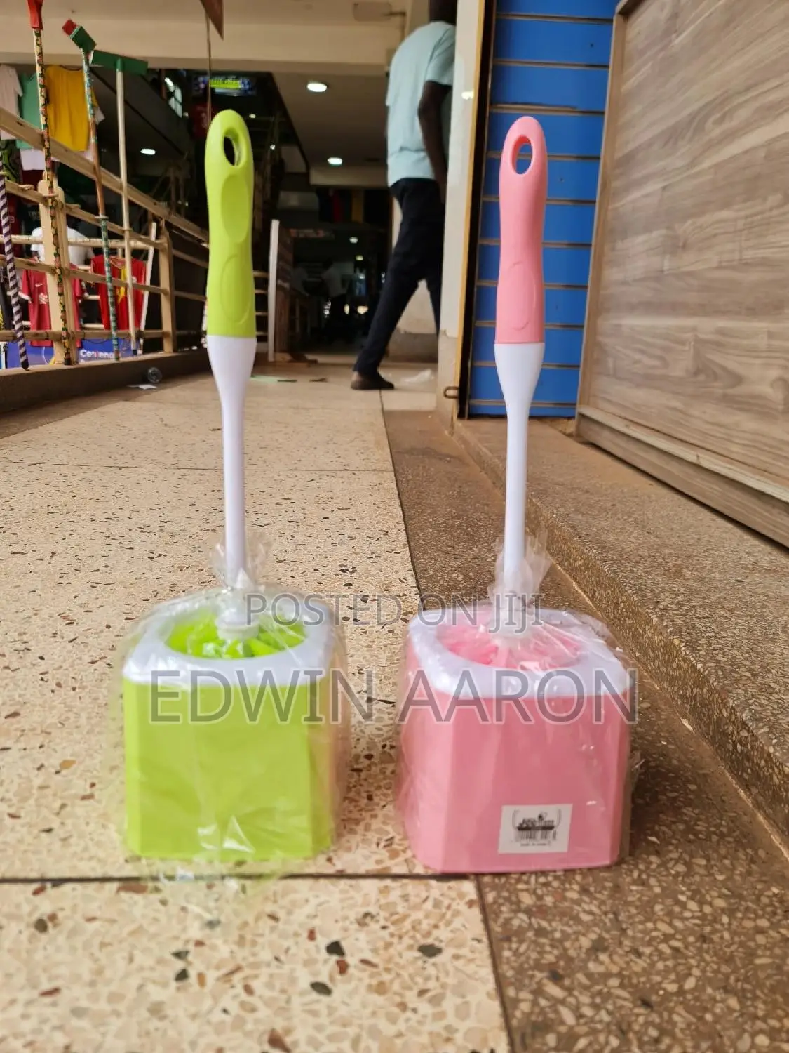 Plastic Toilet Brushes With Holders