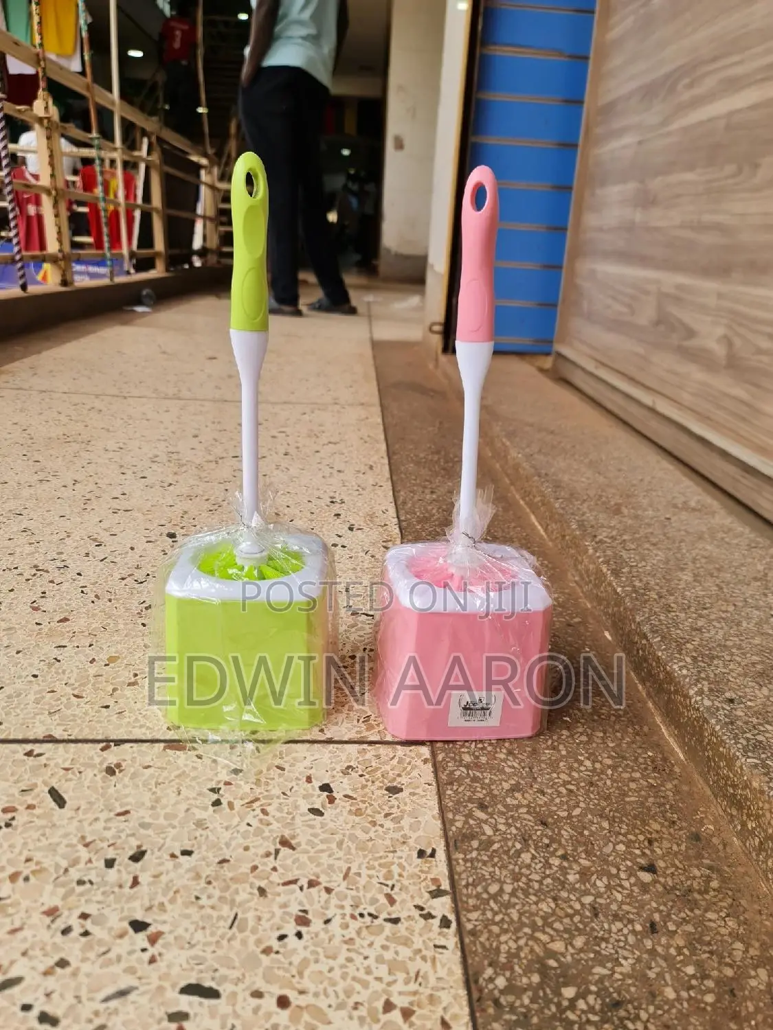 Plastic Toilet Brushes With Holders