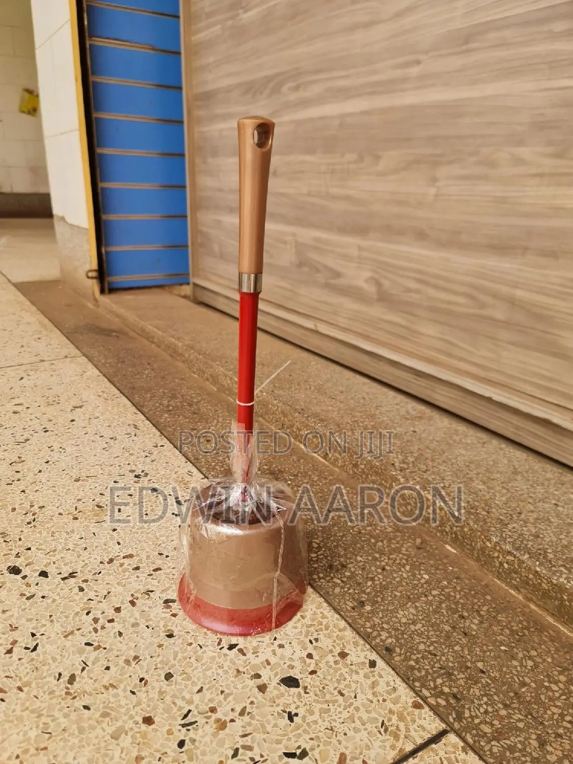 Multi Color Toilet Brush With Holder