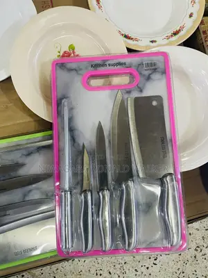 Stainless Steel Knife Set With Chopping Board