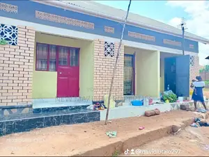3bdrm House in Bulenga Town, Division A for sale