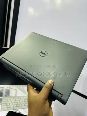 Laptop Dell Latitude 13 3340 8GB Intel Core I3 HDD+SSD 500GB