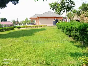 3bdrm Bungalow in Buloba Buyala, Division A for sale