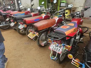 Bajaj Boxer 2022 Red