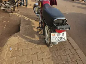 Bajaj Boxer 2023 Red
