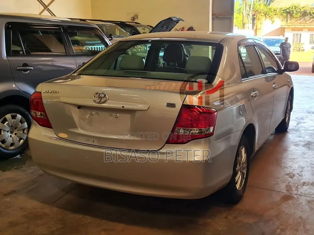 Toyota Axio 1.5 G 2WD 2009 Silver