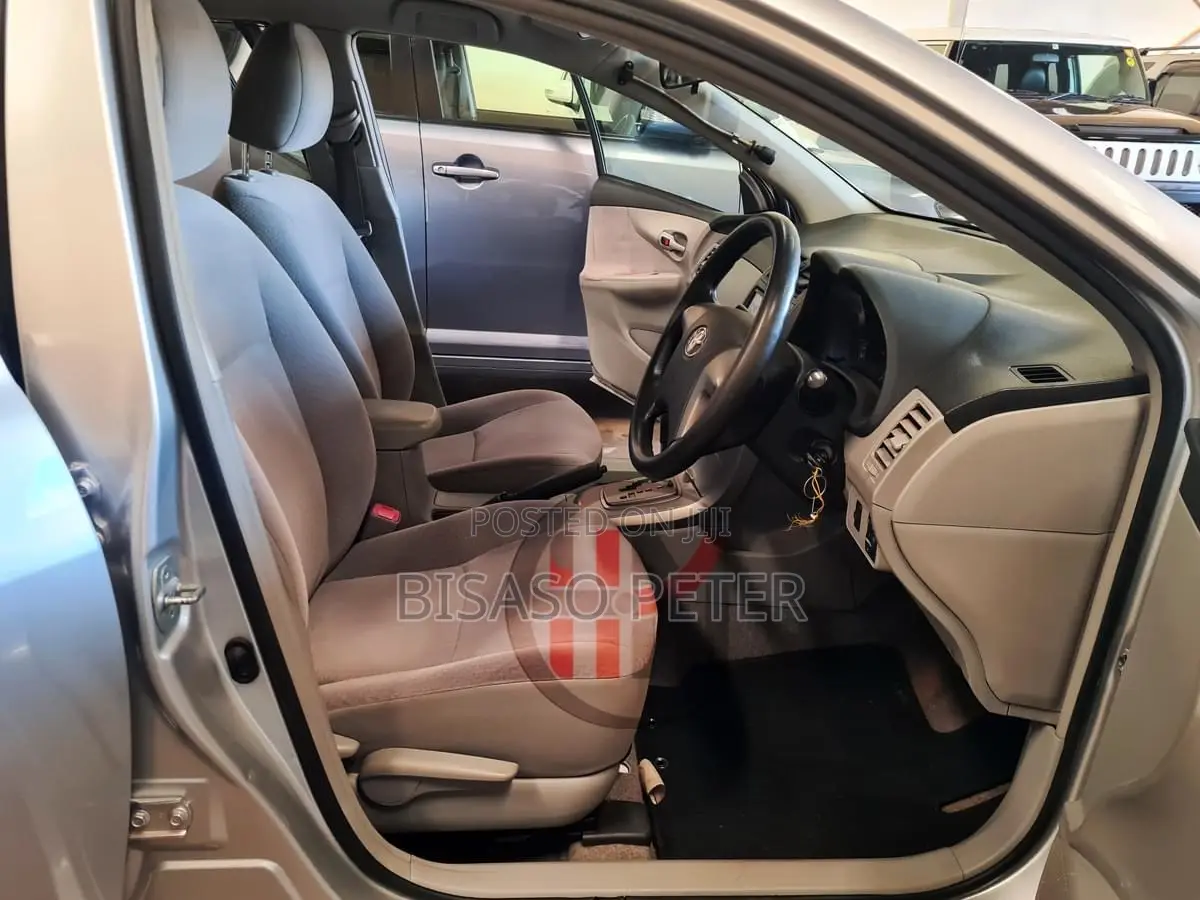Toyota Axio 1.5 G 2WD 2009 Silver
