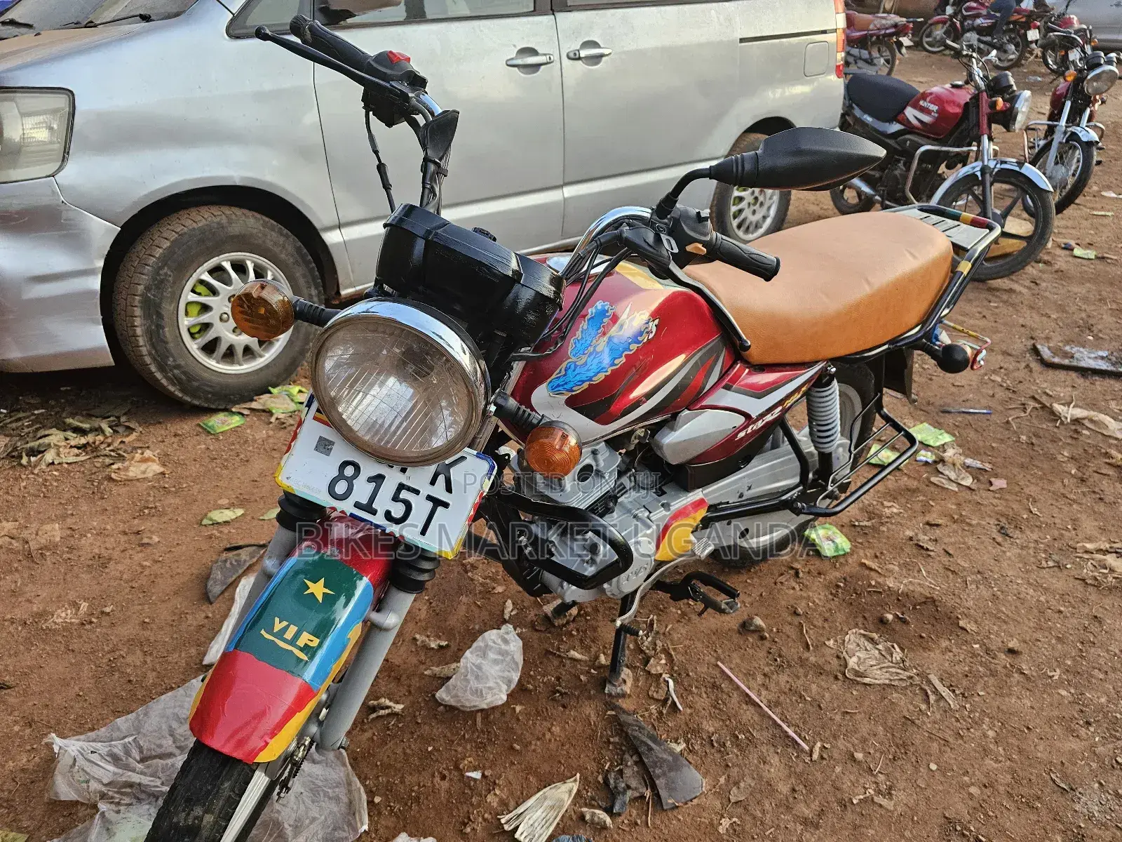 TVS HLX 125 2023 Red