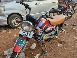 TVS HLX 125 2023 Red