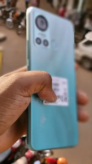 Itel S18 64 GB Silver