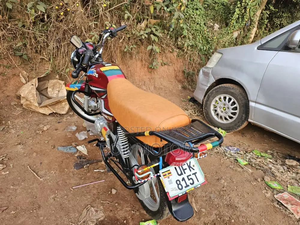 TVS HLX 125 2021 Red