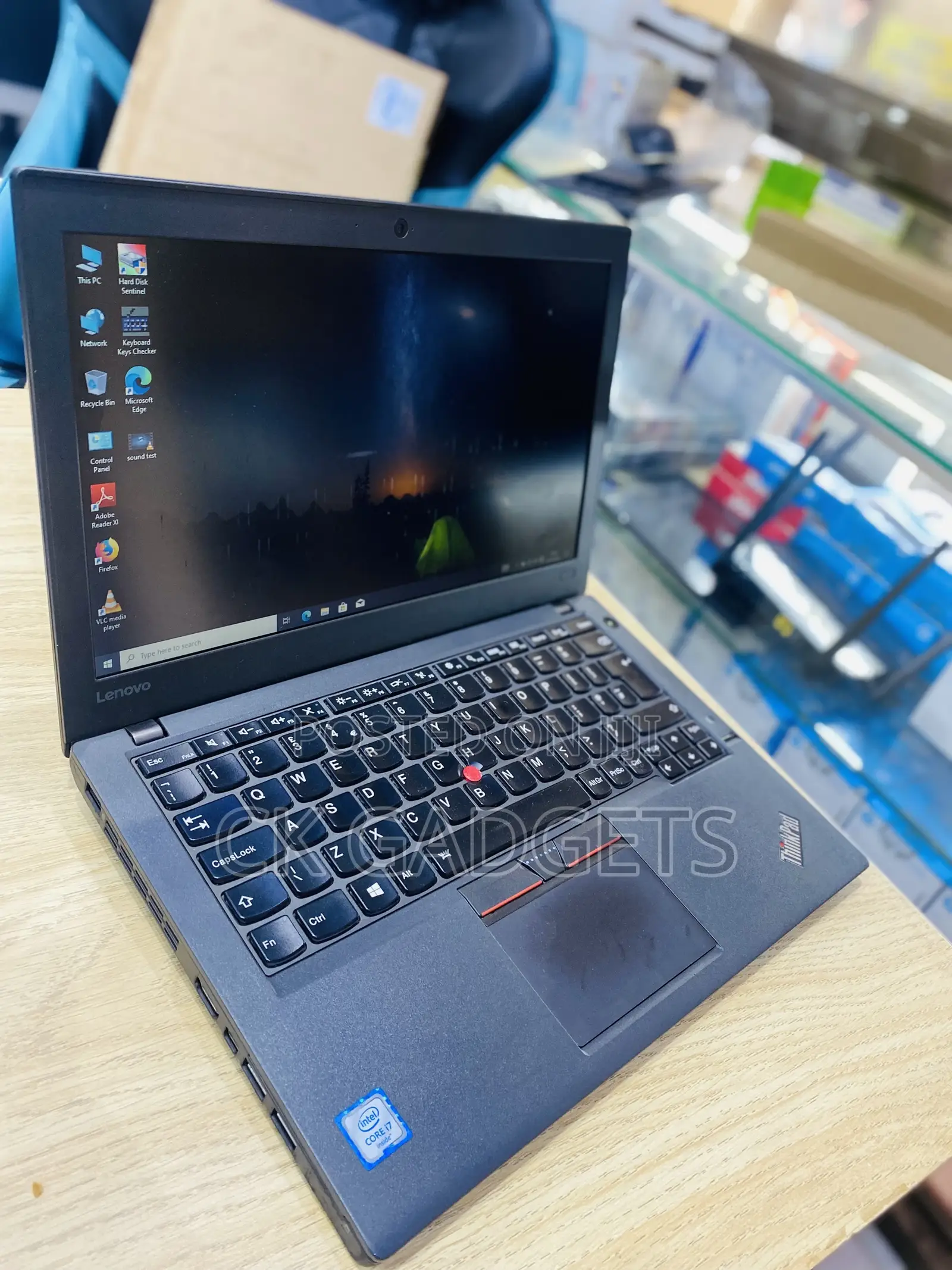 Laptop Lenovo ThinkPad X260 8GB Intel Core I7 HDD+SSD 500GB