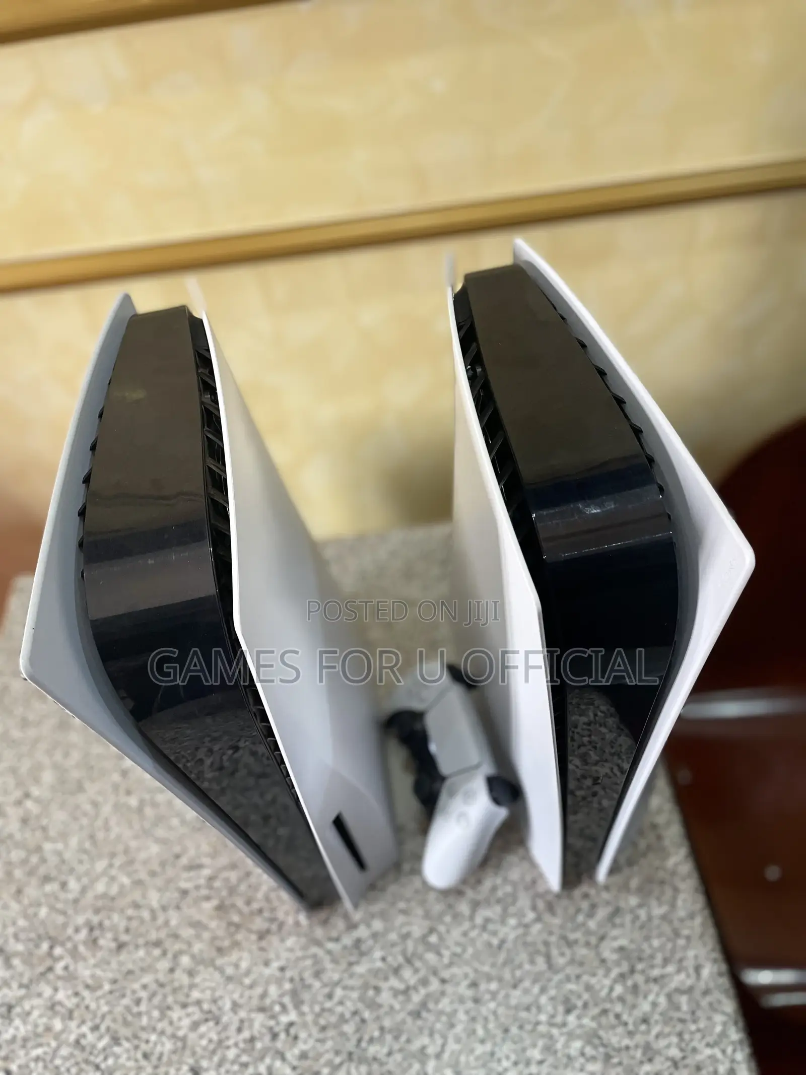 Ps5 Console Standard Cd Version With One Pad and a Game