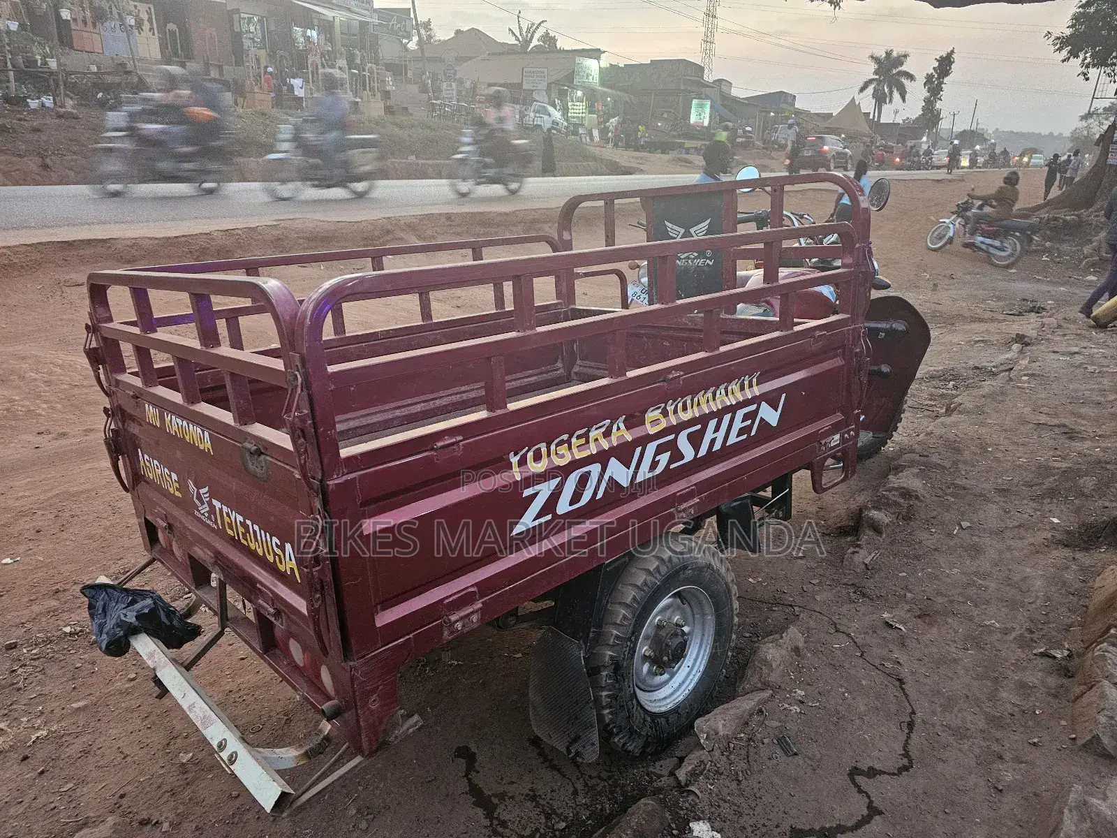 Bajaj Boxer 2023 Red