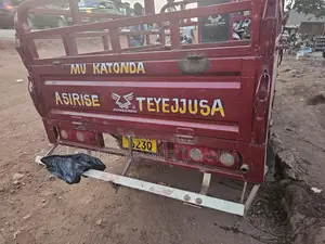 Bajaj Boxer 2023 Red