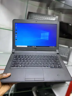 Laptop Dell Latitude 13 3340 8GB Intel Core I3 HDD+SSD 500GB