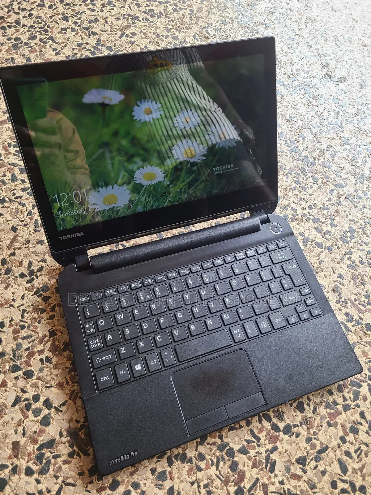 Laptop Toshiba Satellite Pro B40 4GB Intel Celeron SSD 500GB