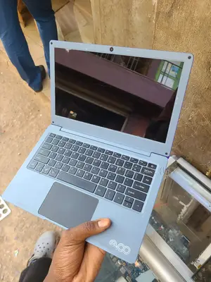 Laptop Acer AS5755 4GB Intel Celeron SSD 128GB