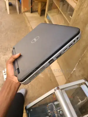 Laptop Dell Vostro 1014 4GB Intel Core I3 HDD 256GB