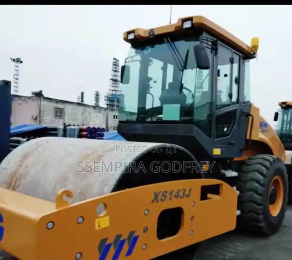 Roller 10 Tonnes. Heavy Compactor For Hire