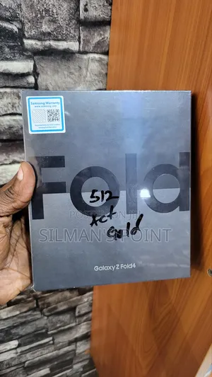 New Samsung Galaxy Z Fold4 512 GB Gold
