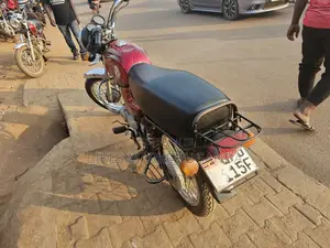Bajaj Boxer 2021 Red