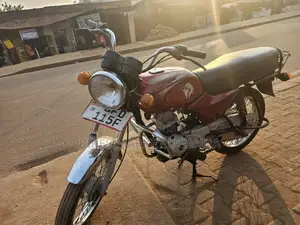 Bajaj Boxer 2021 Red