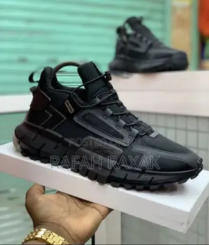 Original Black Reebok Zig Kinetica Edge Sneakers