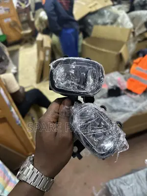 Spotlights Nissan Navara 2020 Onwards