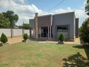 Furnished 4bdrm House in Kira for sale
