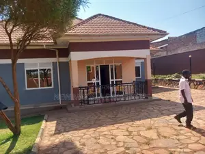 3bdrm Bungalow in Namasuba Ntebe Rd, Division A for rent