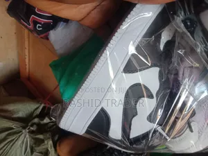 Kids Jordan 1