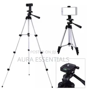 Silver 3110 Metal Tripod Stand